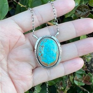 Number 8 pendant necklace